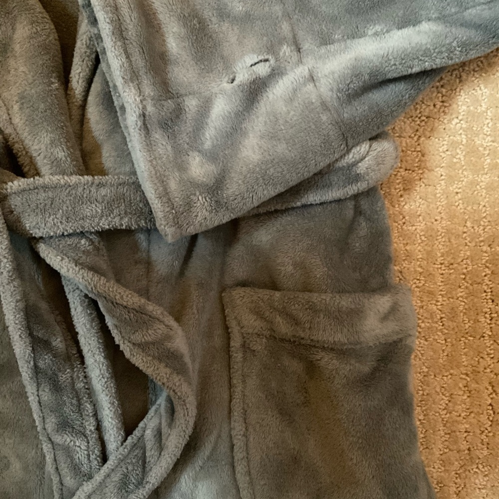 Pottery Barn Comfy Cozy Robe - Picture 3 of 6